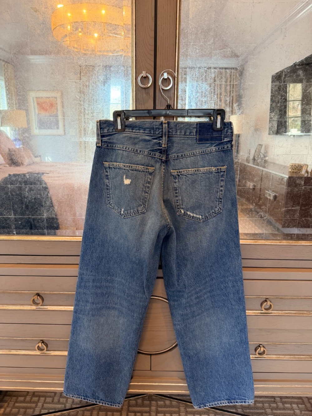 AMO Mid Rise Billie Jean in Warmth Wash, size 26 - Picture 2 of 4